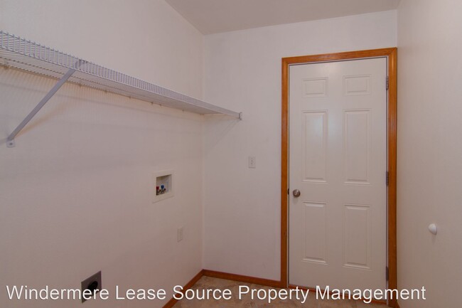 Building Photo - 3 br, 2 bath House - 17218 N Dakota Ln