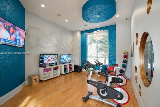 Building Photo - 320 Franklin Club Dr