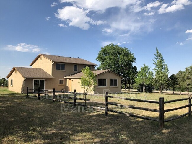 Building Photo - 17960 Bakers Farm Rd