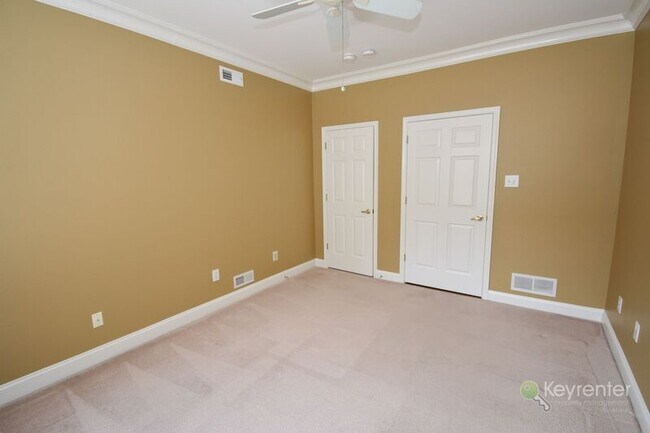 Building Photo - 1616 Saratoga Ct