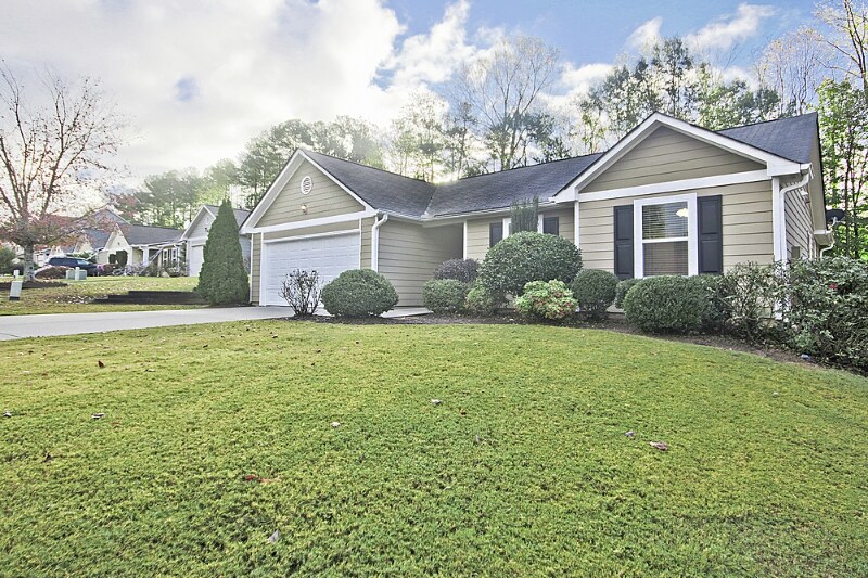 Building Photo - 620 Walnut Woods Dr