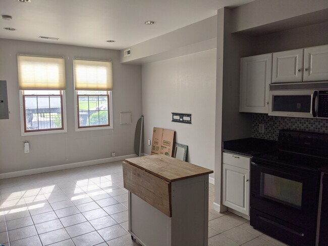 Kitchen + living room - 1414 3rd St NW