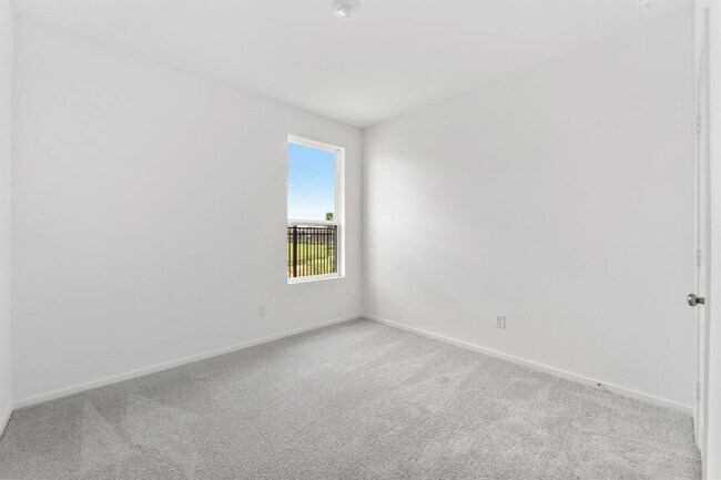 Building Photo - 3052 Ruby Ridge Dr