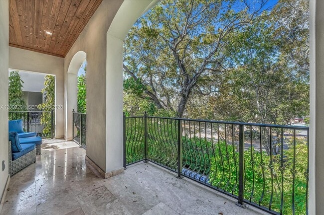 Building Photo - 7440 SW 56th Ct