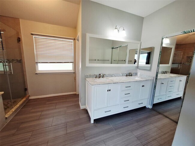 Building Photo - 8513 Portage Cove
