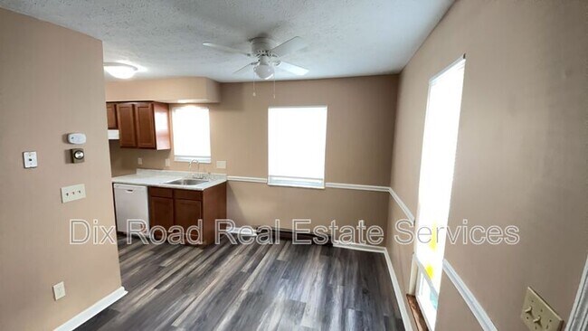 Building Photo - 1107 Hunt Ave