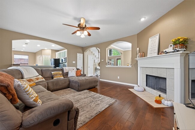 Building Photo - 59 Genesee Ridge Dr