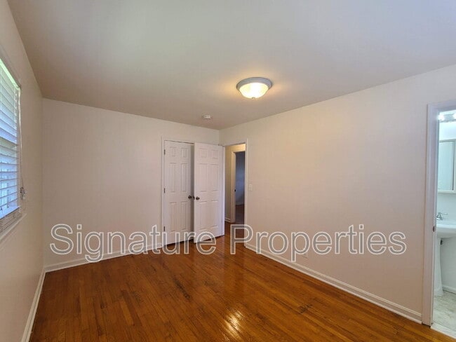 Building Photo - 204 Mt Pleasant Blvd