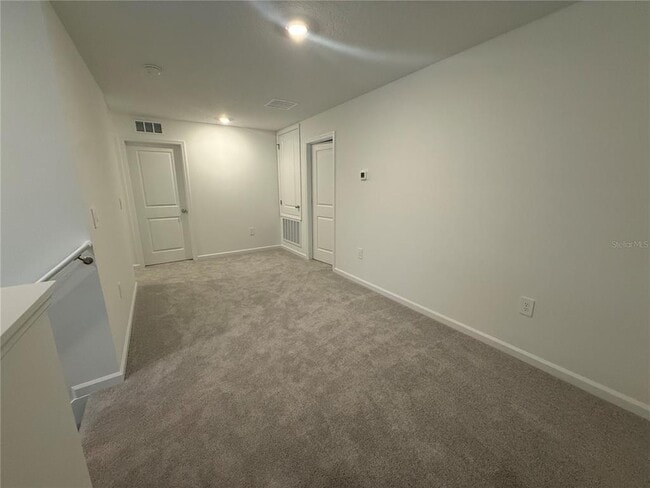 Building Photo - 5427 Meadow Walk Dr