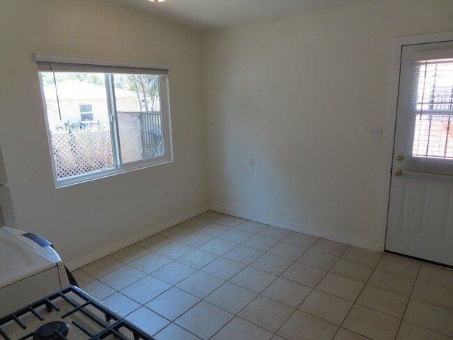 Building Photo - Quiet 2 Bedroom House in La Mesa
