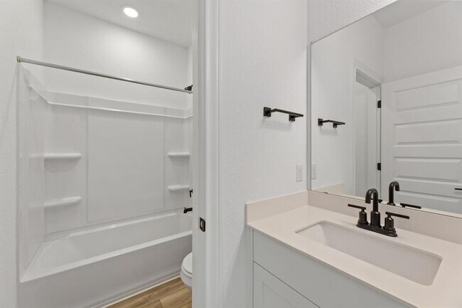 Building Photo - 2725 Woodall Dr