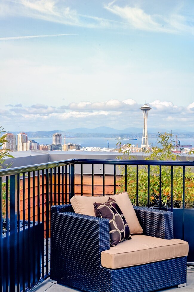 Building Photo - 500 Belmont Ave E