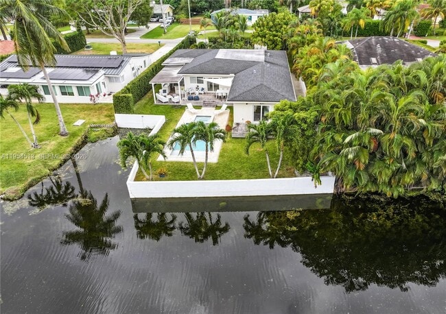 Building Photo - 13801 S Biscayne River Dr