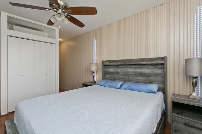 Building Photo - Fully furnished - Oceanview - Beautiful 2bedroom condo in Waikiki