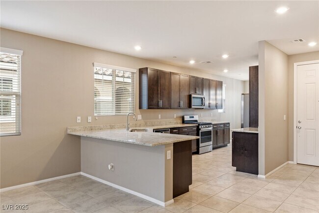 Building Photo - 2698 Frabiele St