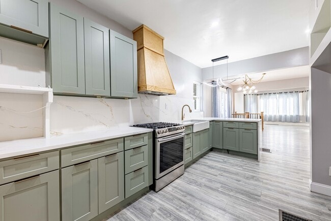 Building Photo - 3838 W 64th St