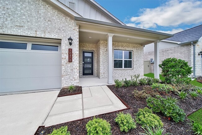 Building Photo - 16478 Branchers Dr