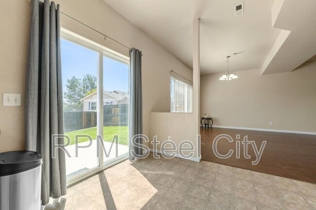 Building Photo - 5104 Tabor Lane