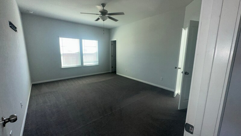 Building Photo - 501 Evening Star Cv