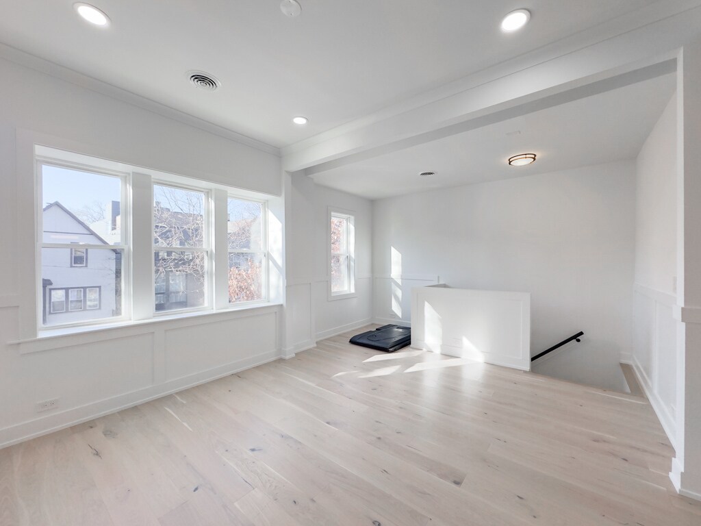 Building Photo - 2125 N Bingham St