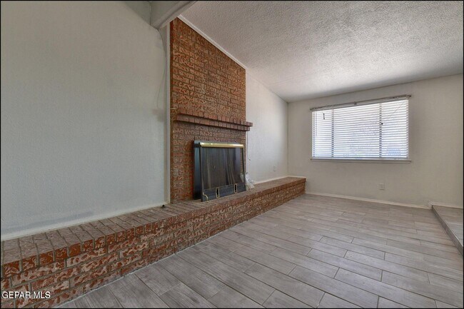 Building Photo - 5726 Dearborne Dr