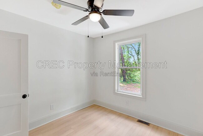 Building Photo - 2642 Ferrara Dr