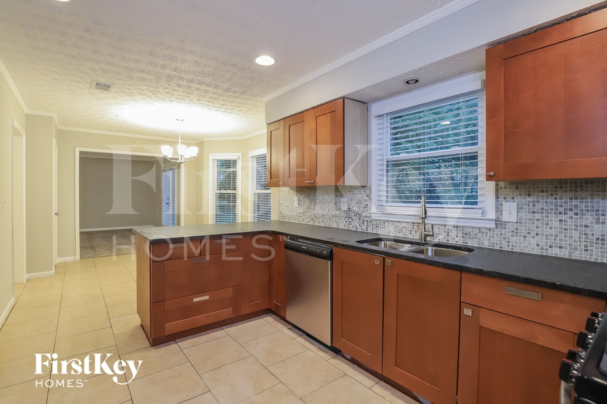 Building Photo - 3585 Chastain Ct