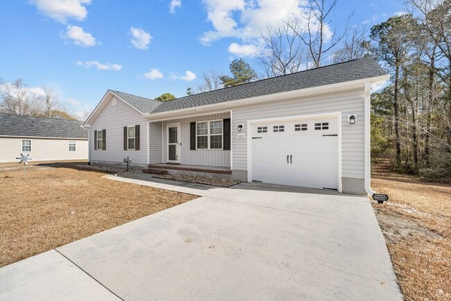 Building Photo - Woodbury Farms