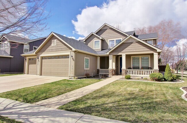 Primary Photo - 3689 N Colbourne Way