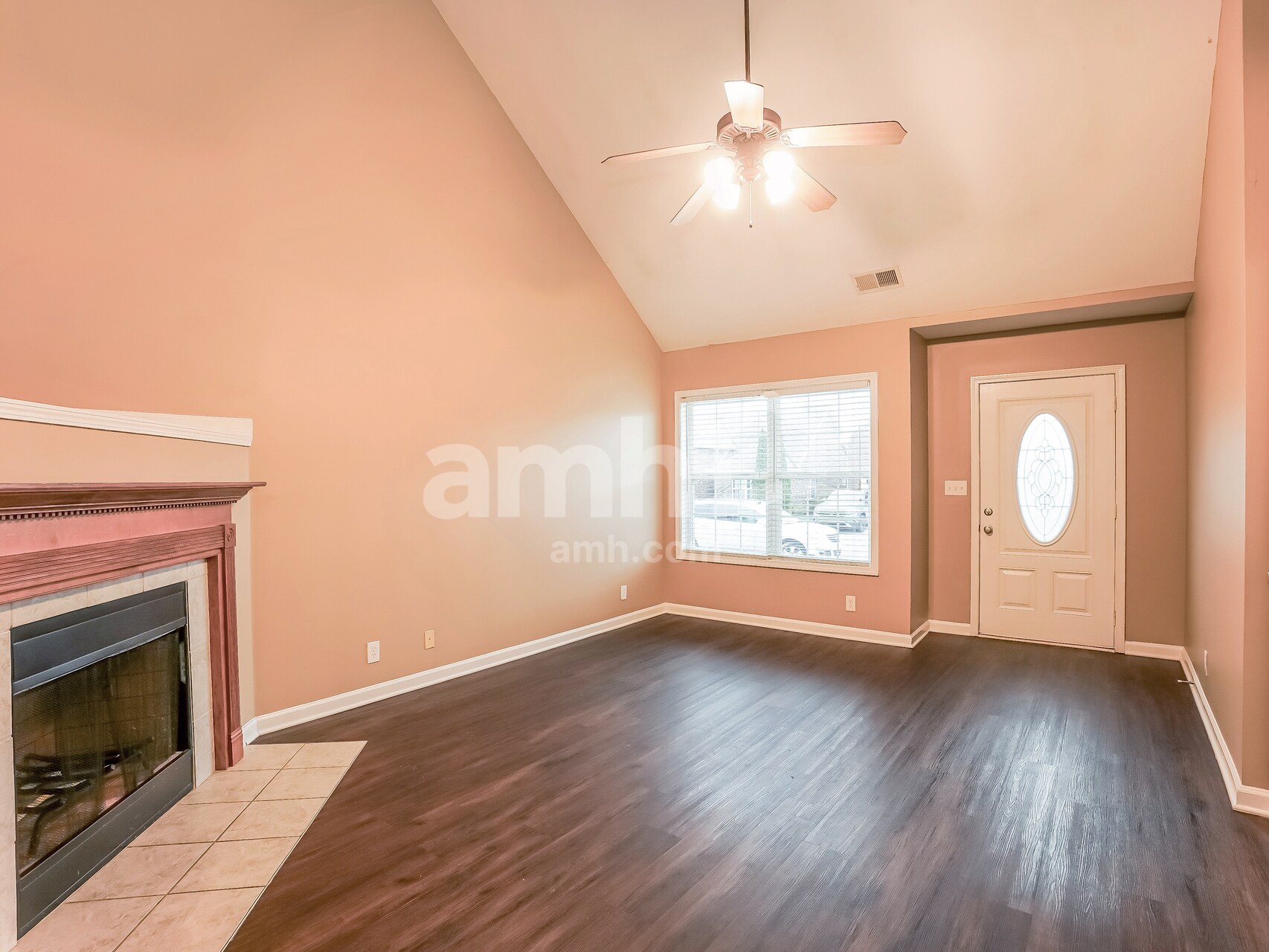 Building Photo - 1006 Hendricks Ct