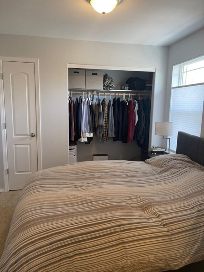 Building Photo - 1637 NW 4th St