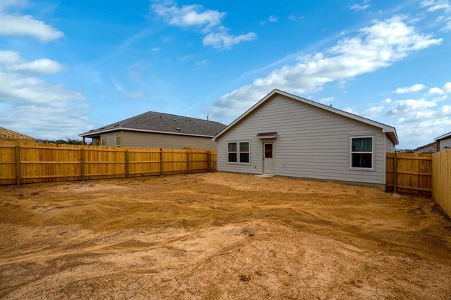 Building Photo - 714 Killdeer Trl