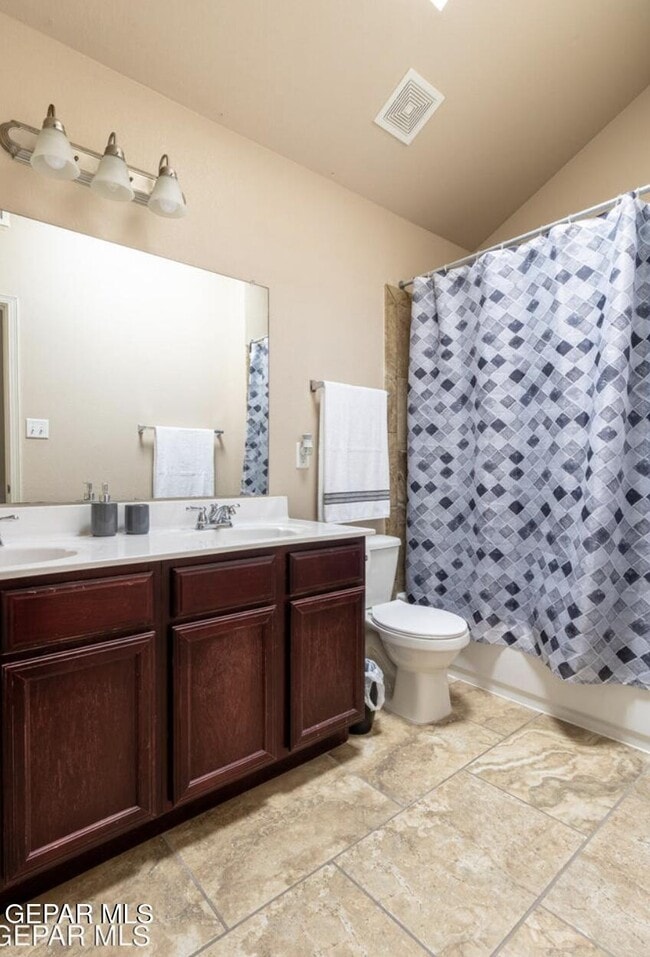 Building Photo - 424 Sonaran Ct