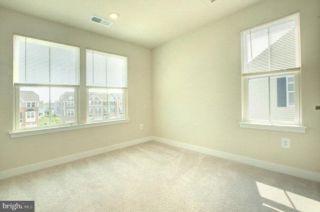 Building Photo - 110 Fletcher Cir