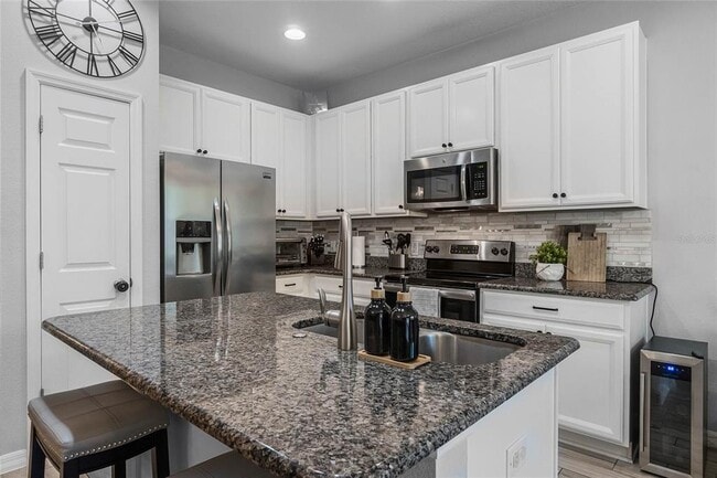 Building Photo - 610 Fortanini Cir