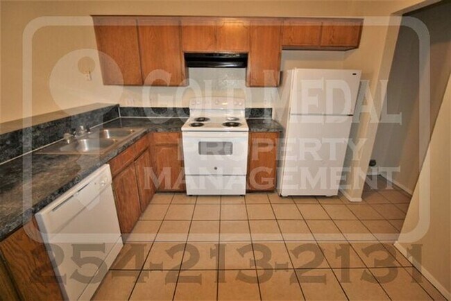 Building Photo - 1106 Leslie Cir