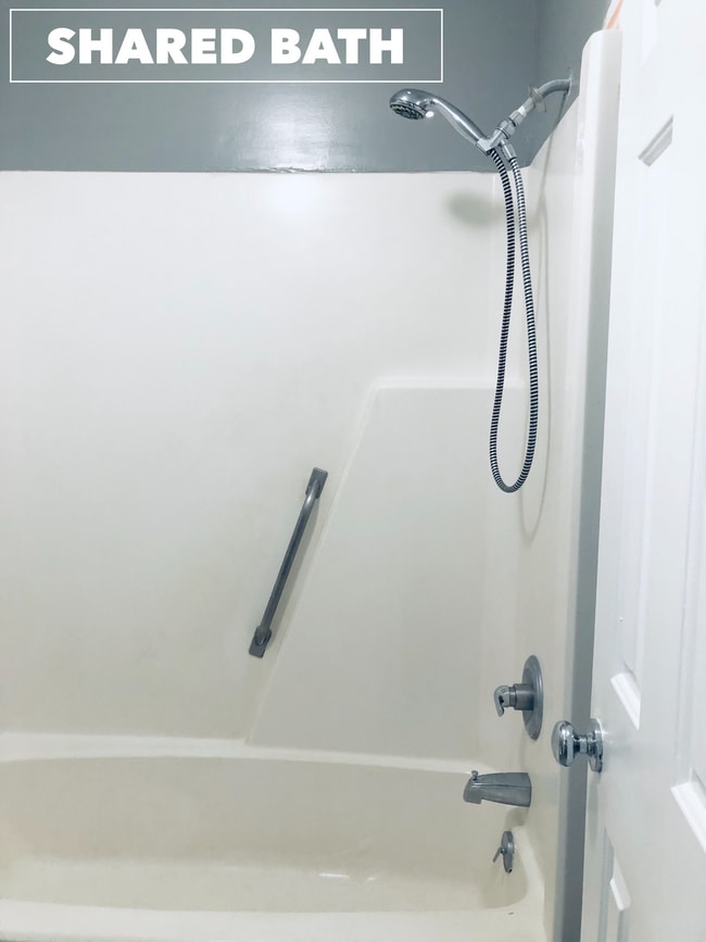 Building Photo - 516 Brent Rd