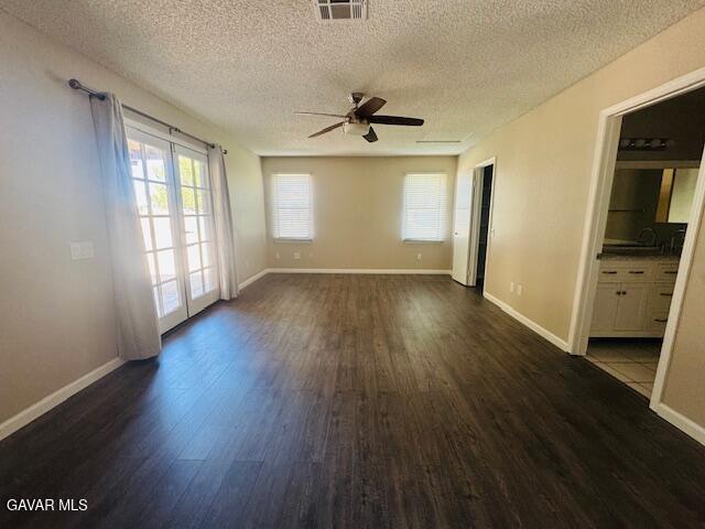 Building Photo - 42636 Roadrunner Way