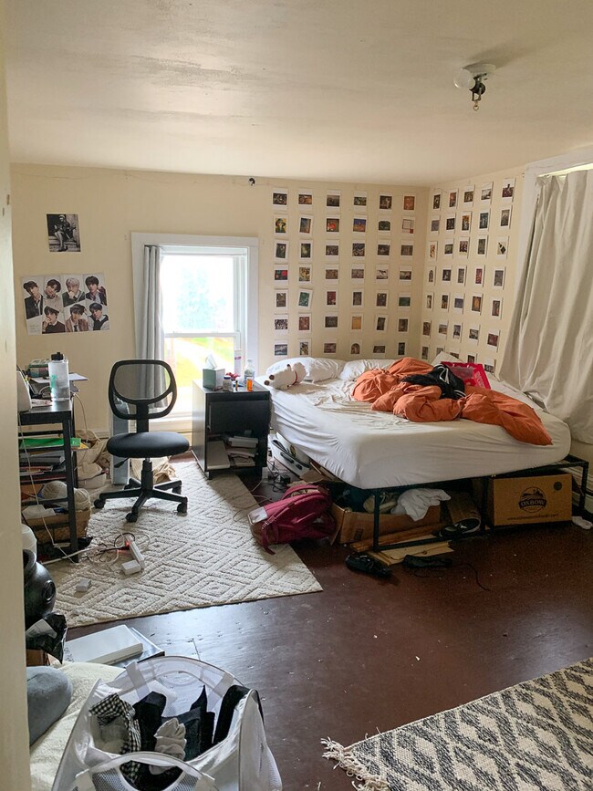 Building Photo - 312 Colchester Ave