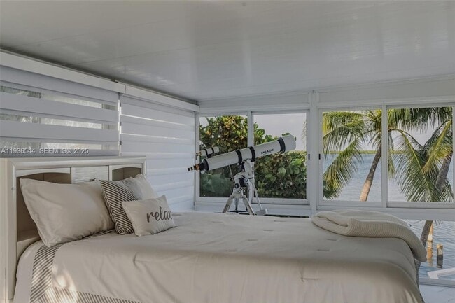 Building Photo - 16 North Dr