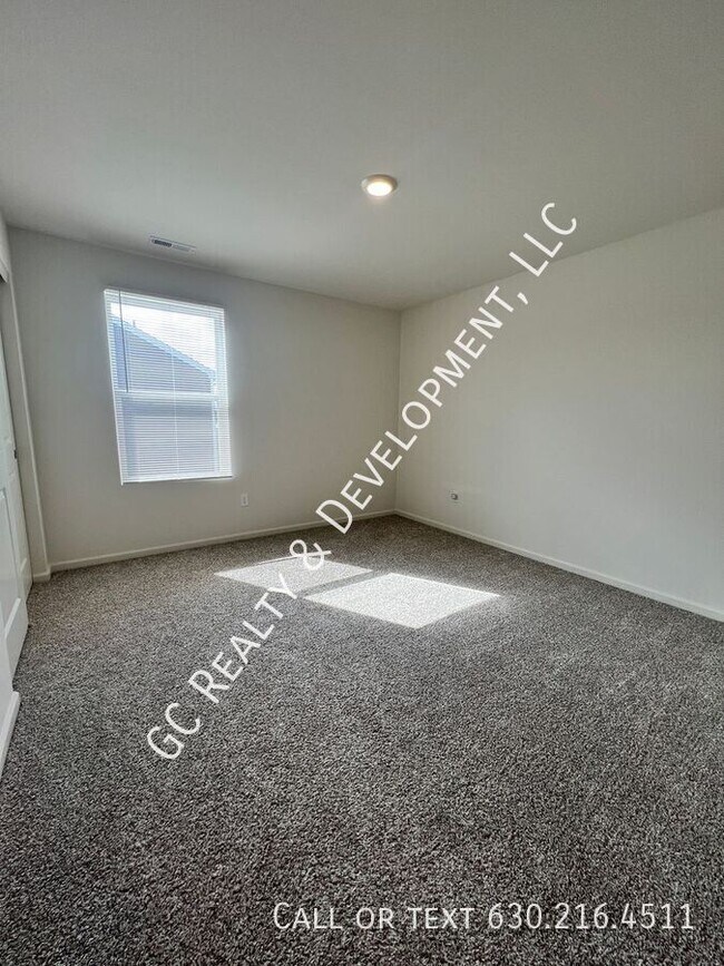 Building Photo - 3233 Lehman Crossing