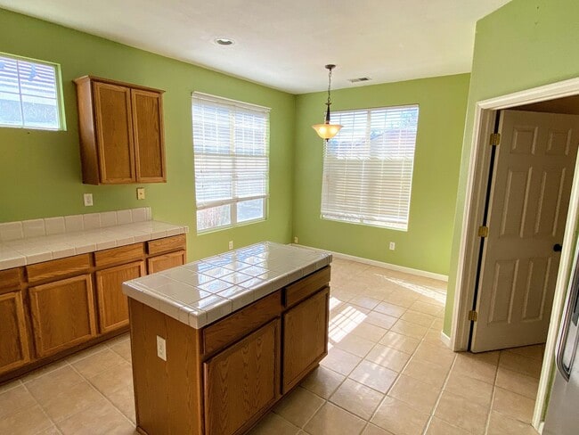Building Photo - South Reno Rental Available