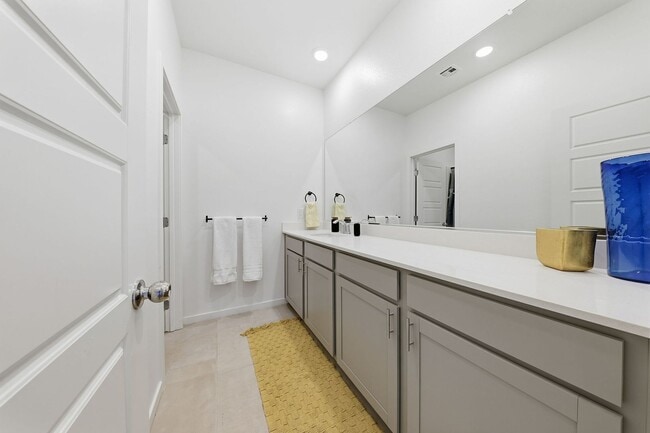 Building Photo - Brand New 3 Bedroom Townhome with Premium Upgrades & Resort-Style Amenities!