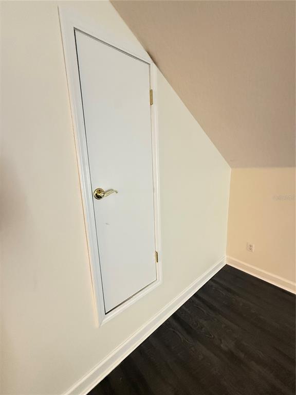 Building Photo - 10029 Chardonnay Dr