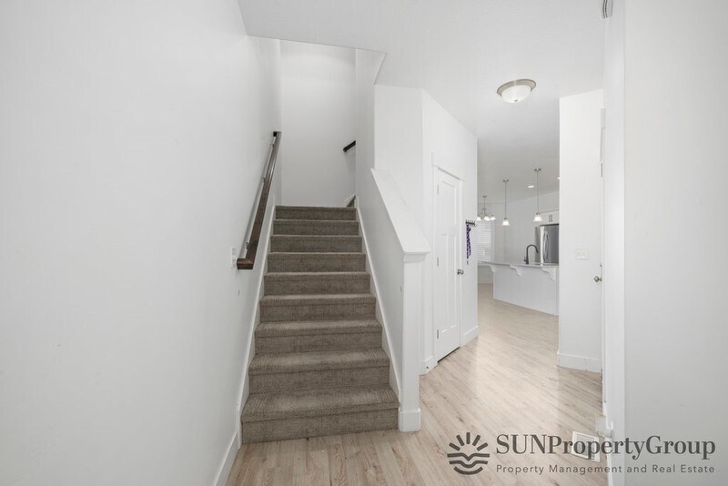 Building Photo - 288 W 730 N