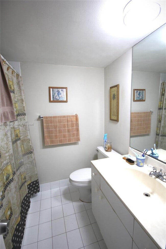Building Photo - 5161 Collins Ave