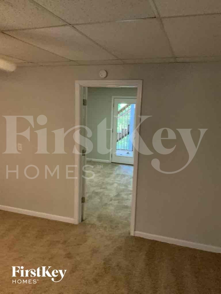 Building Photo - 6550 Remington Dr