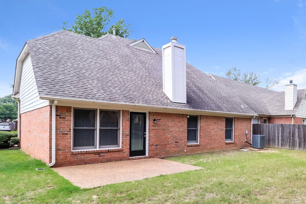 Building Photo - 1522 Appling Wood Cove S