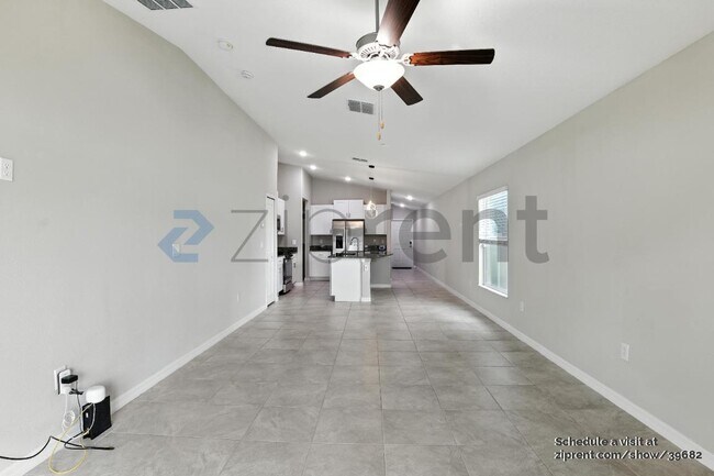 Building Photo - 10382 Blue Plume Ct