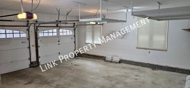 Building Photo - 7701 Elizabeth Way Dr